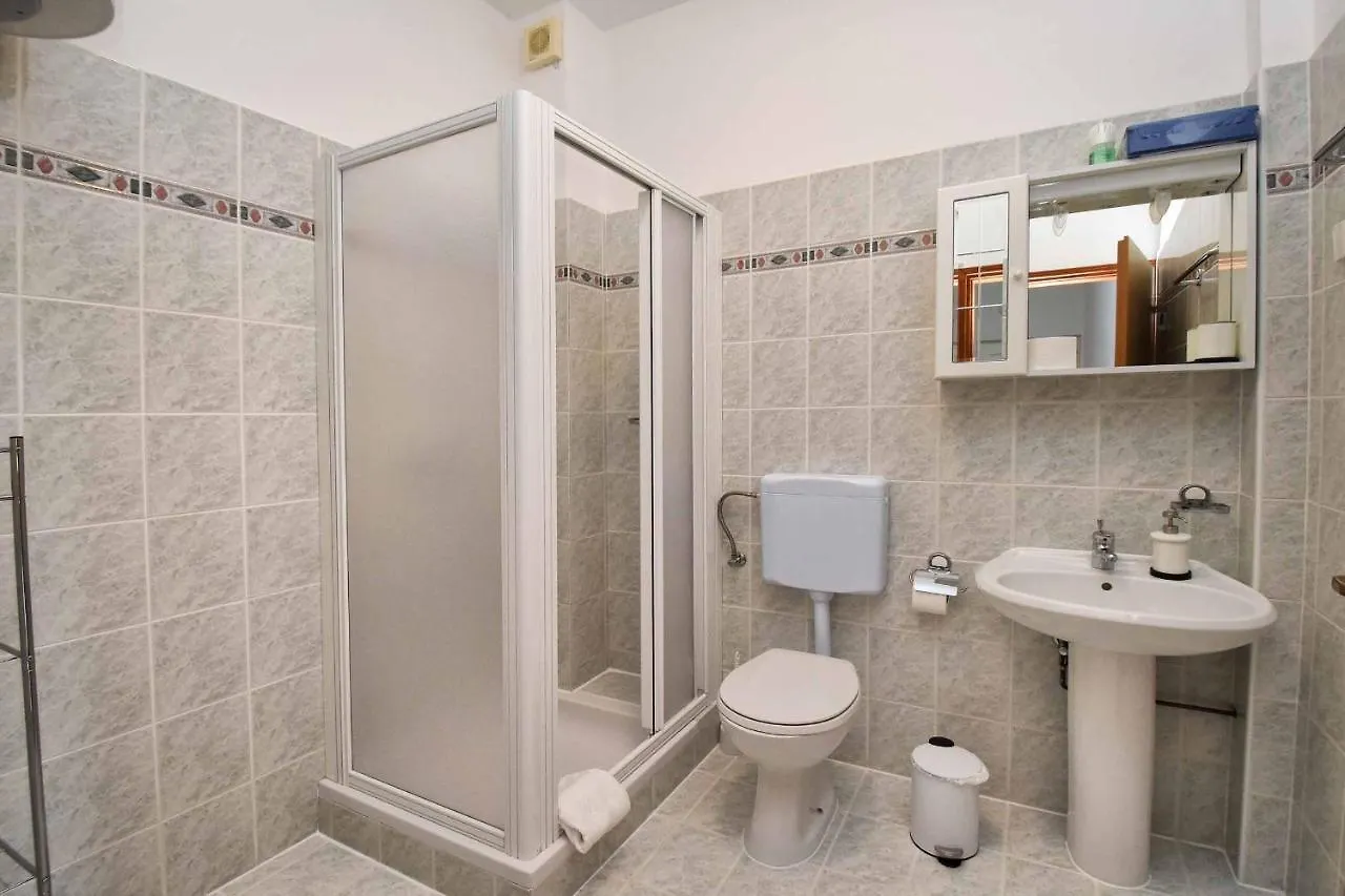 Wish Apartments Porec 0*,